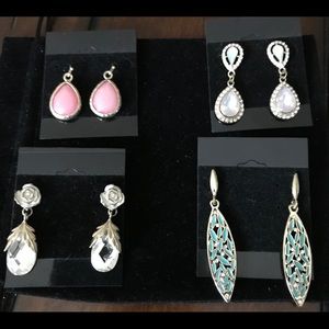 4 pair of earring